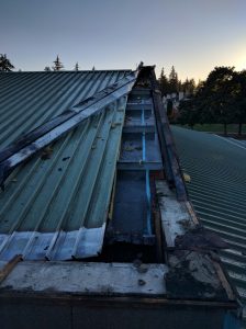 fire-on-school-roof