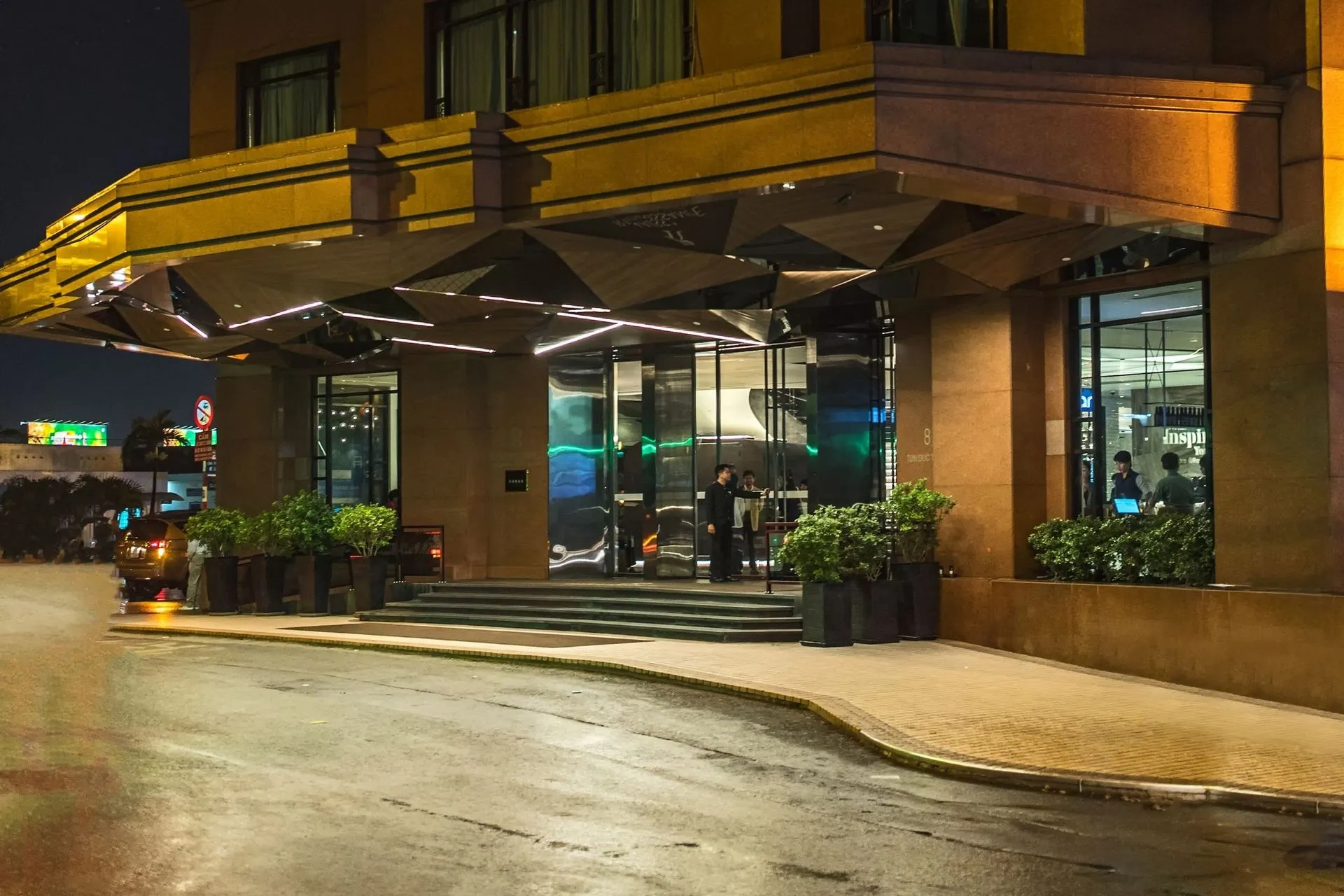 Renaissance Riverside Saigon