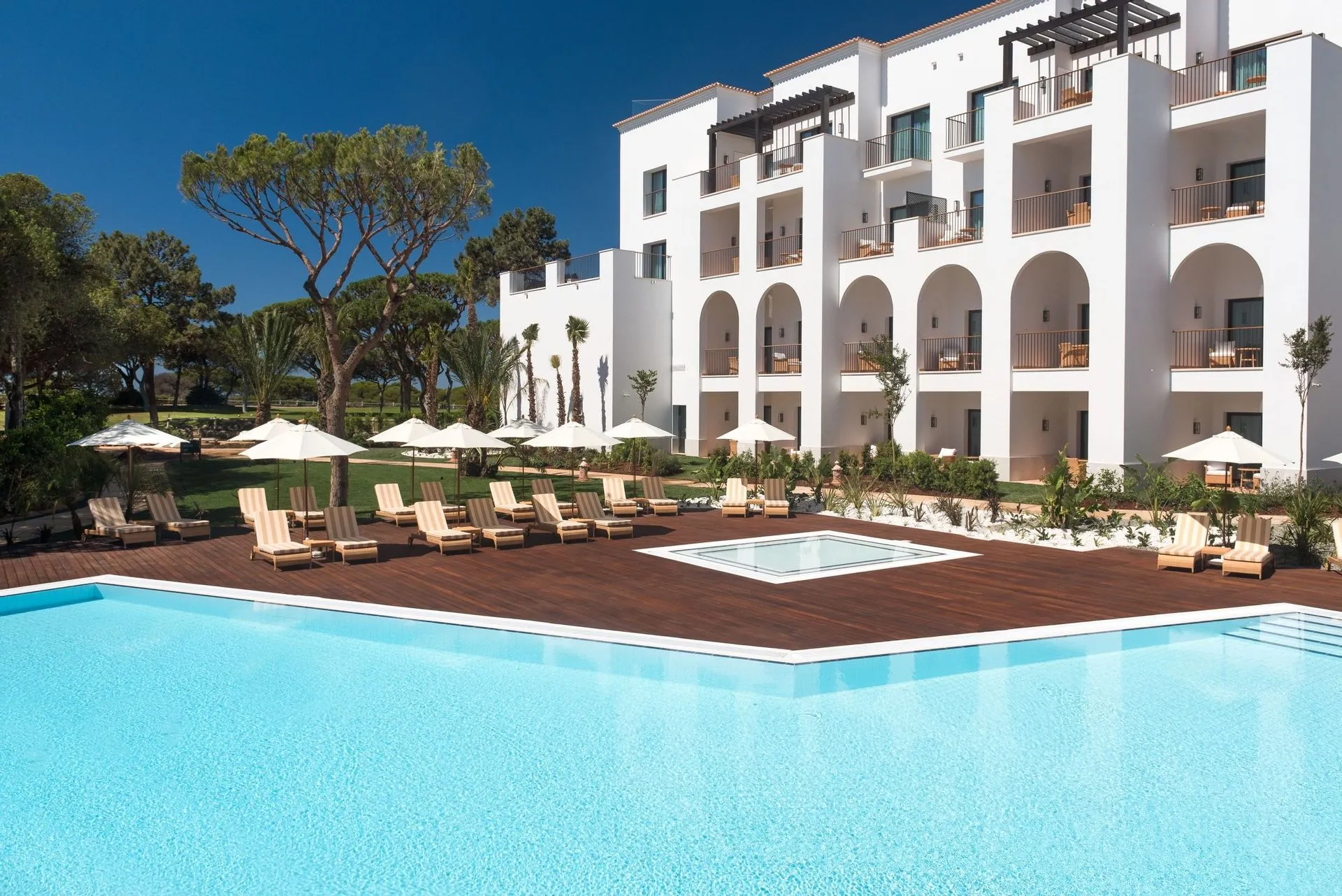 Pine Cliffs Ocean Suites Luxury Collection Algarve