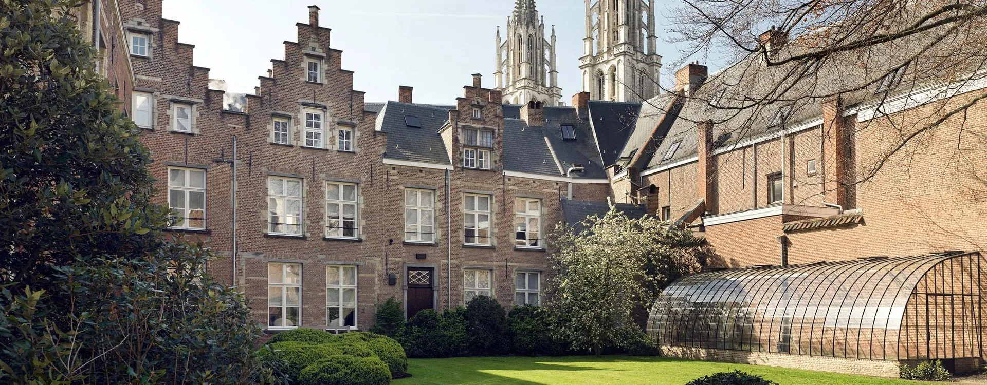 安特衛普綠植庇護所酒店