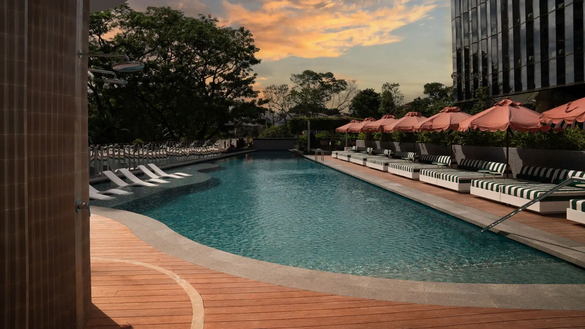 The Standard 新加坡