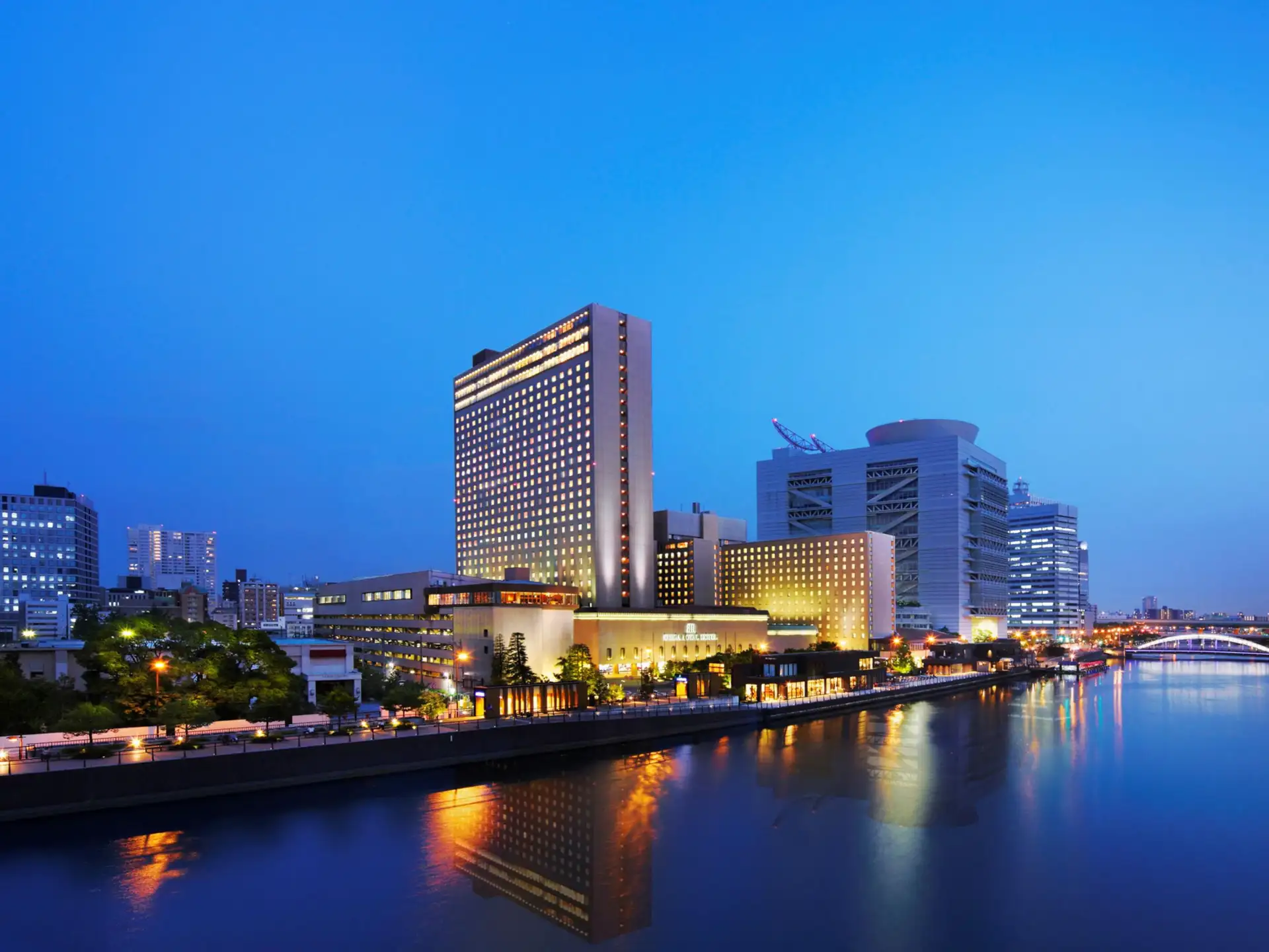 洲至奢選大阪麗嘉皇家酒店