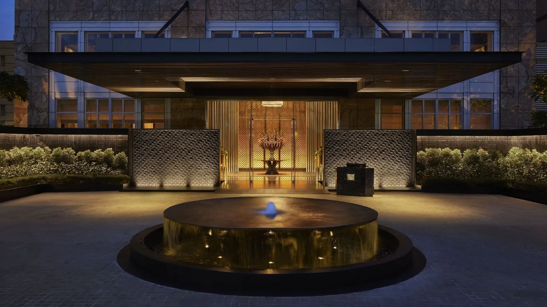 Keraton at the Plaza