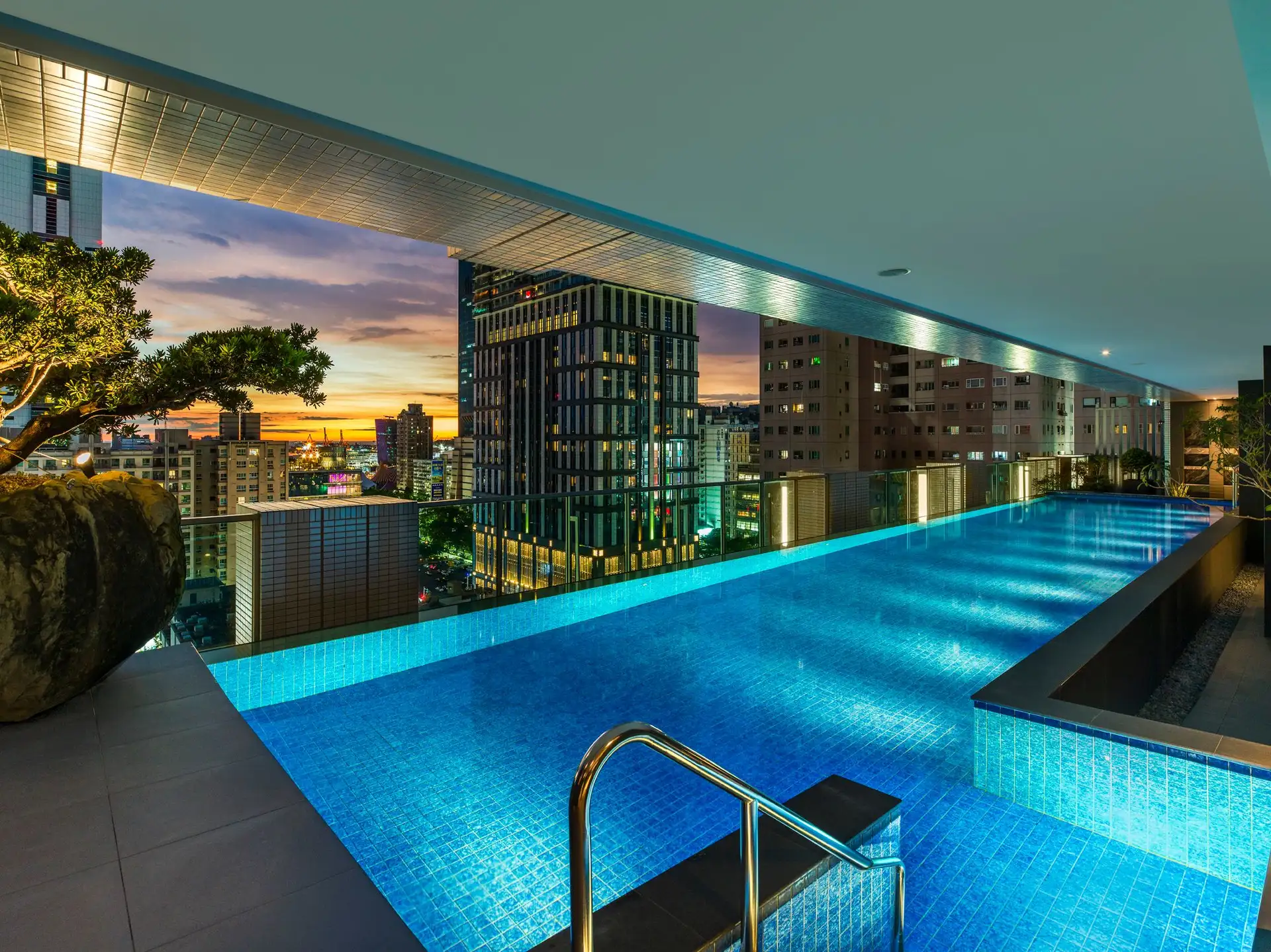 THE AMNIS, a luxury collection hotel, Kaohsiung