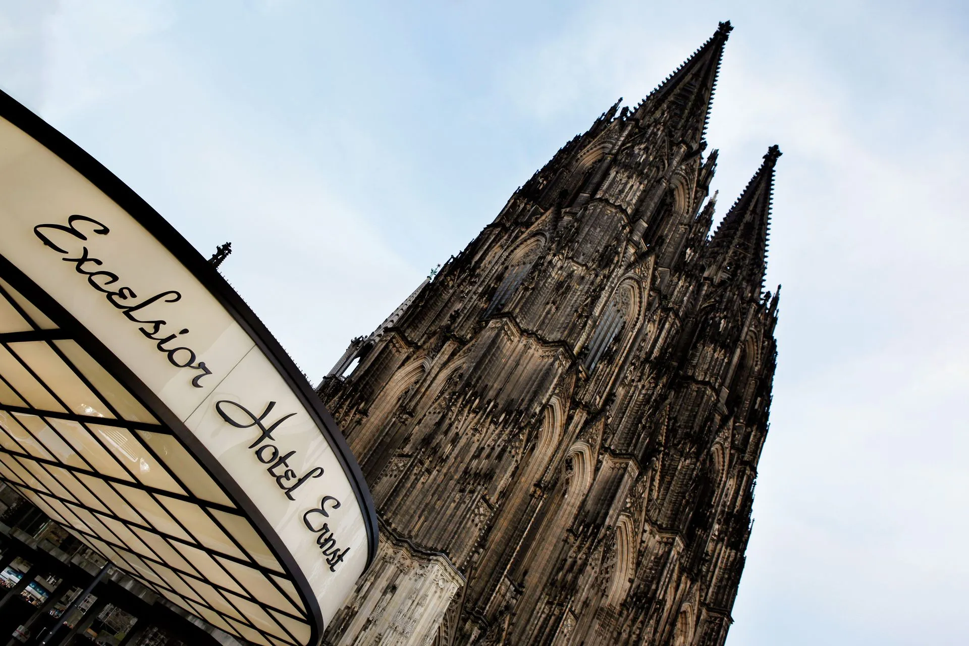 恩斯特晶粹酒店