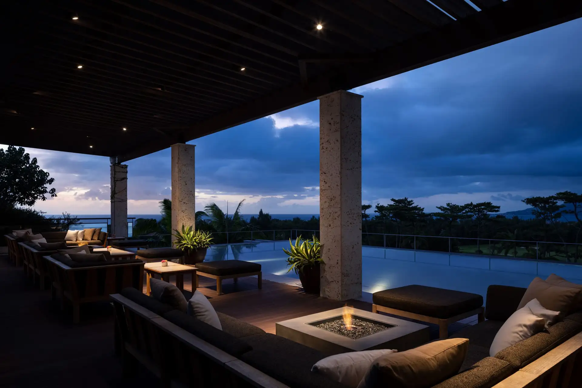 沖繩麗思卡爾頓酒店