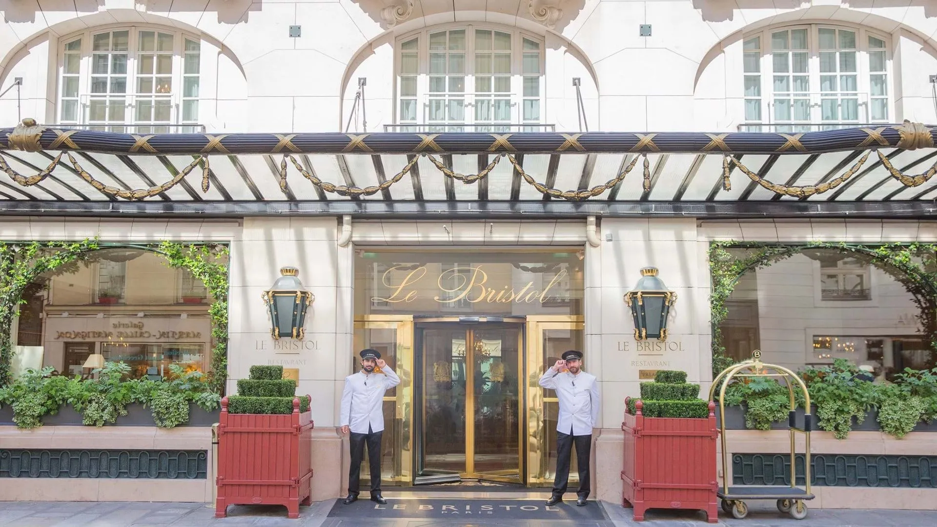 巴黎布里斯托酒店