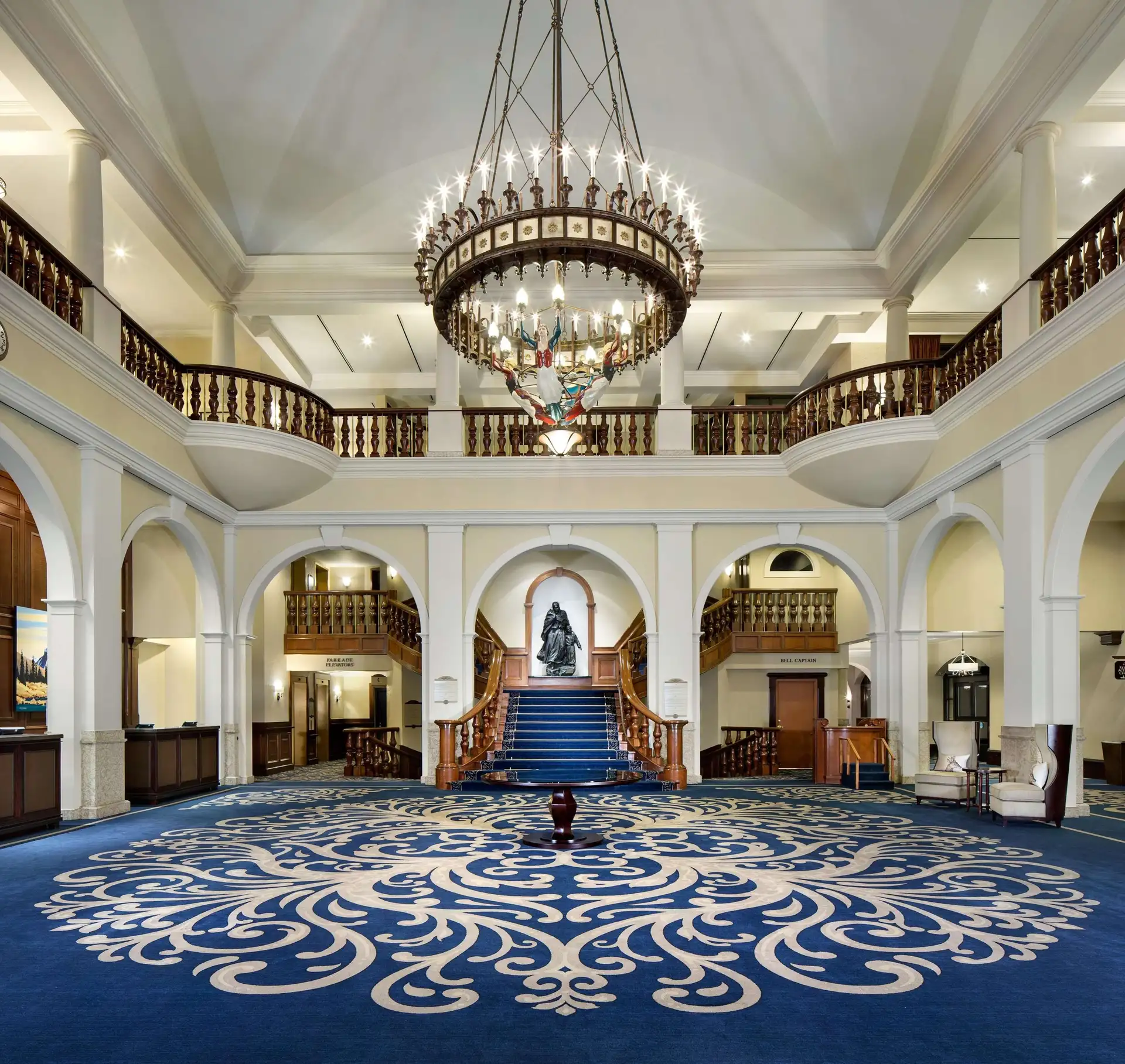 露易絲湖費爾蒙城堡酒店