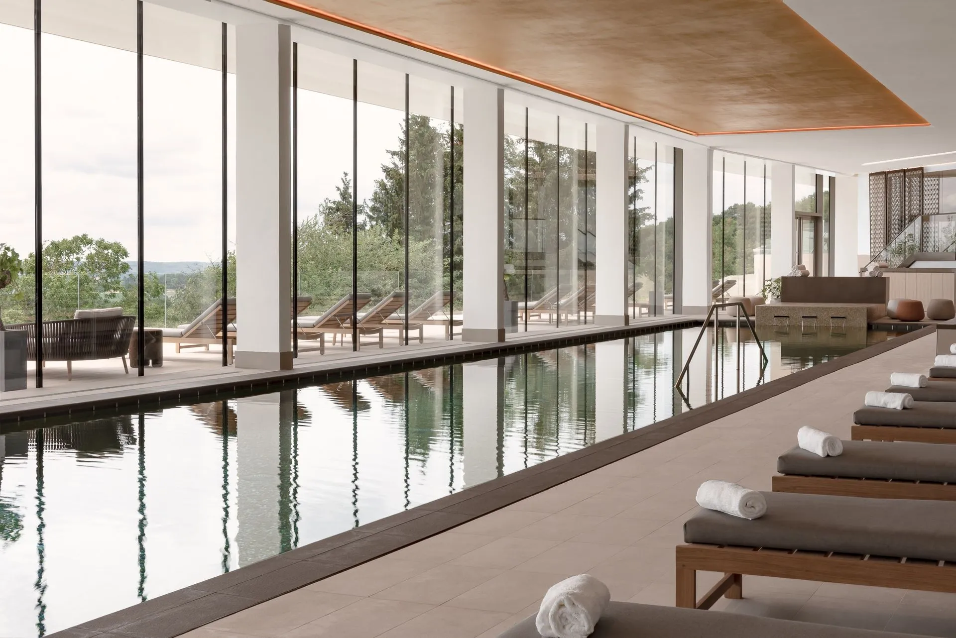 皇家香檳水療酒店