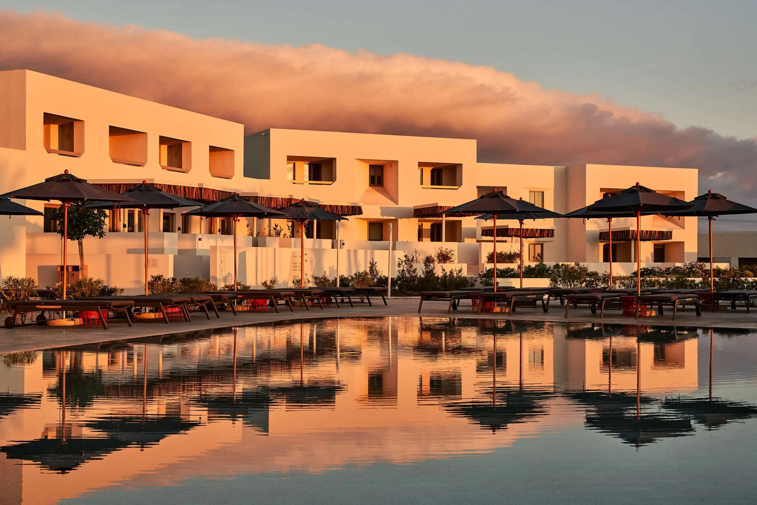 NOUS Santorini