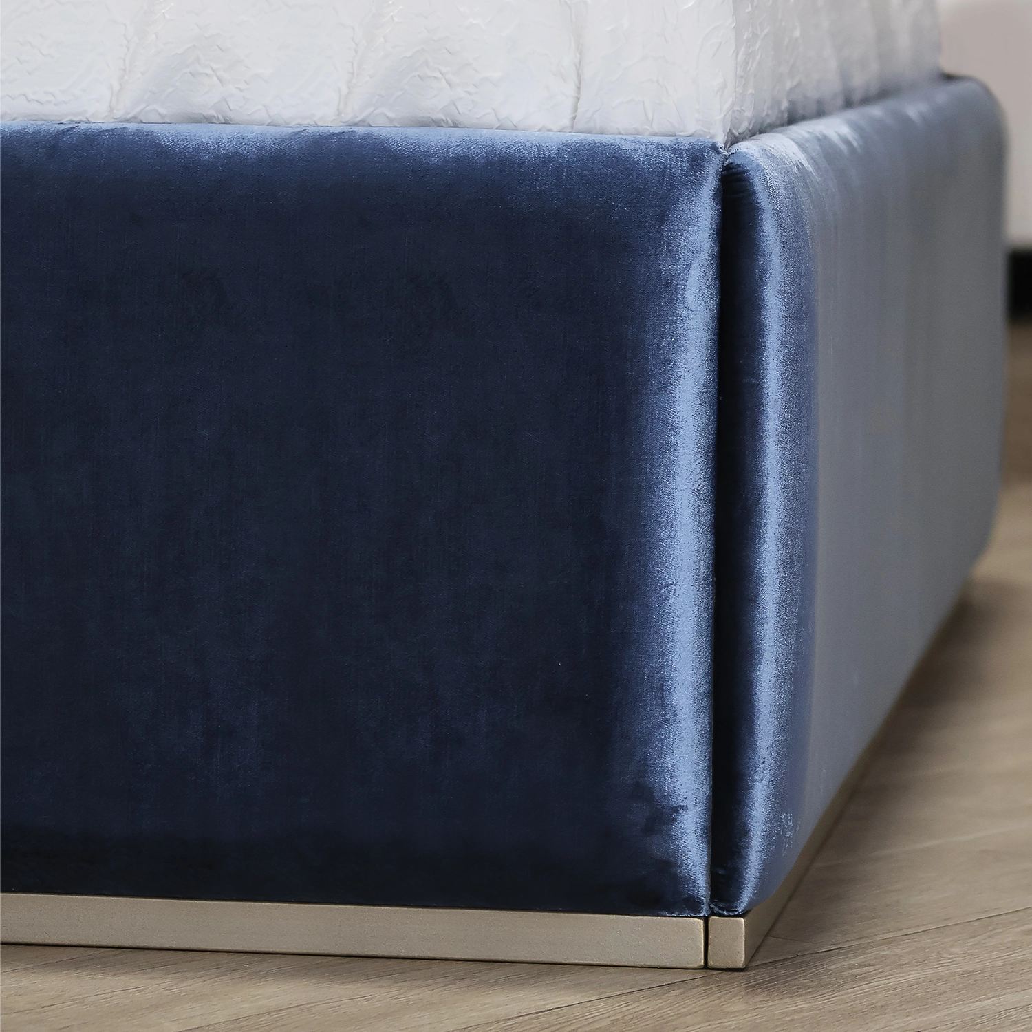 Diana Close up HBC PB