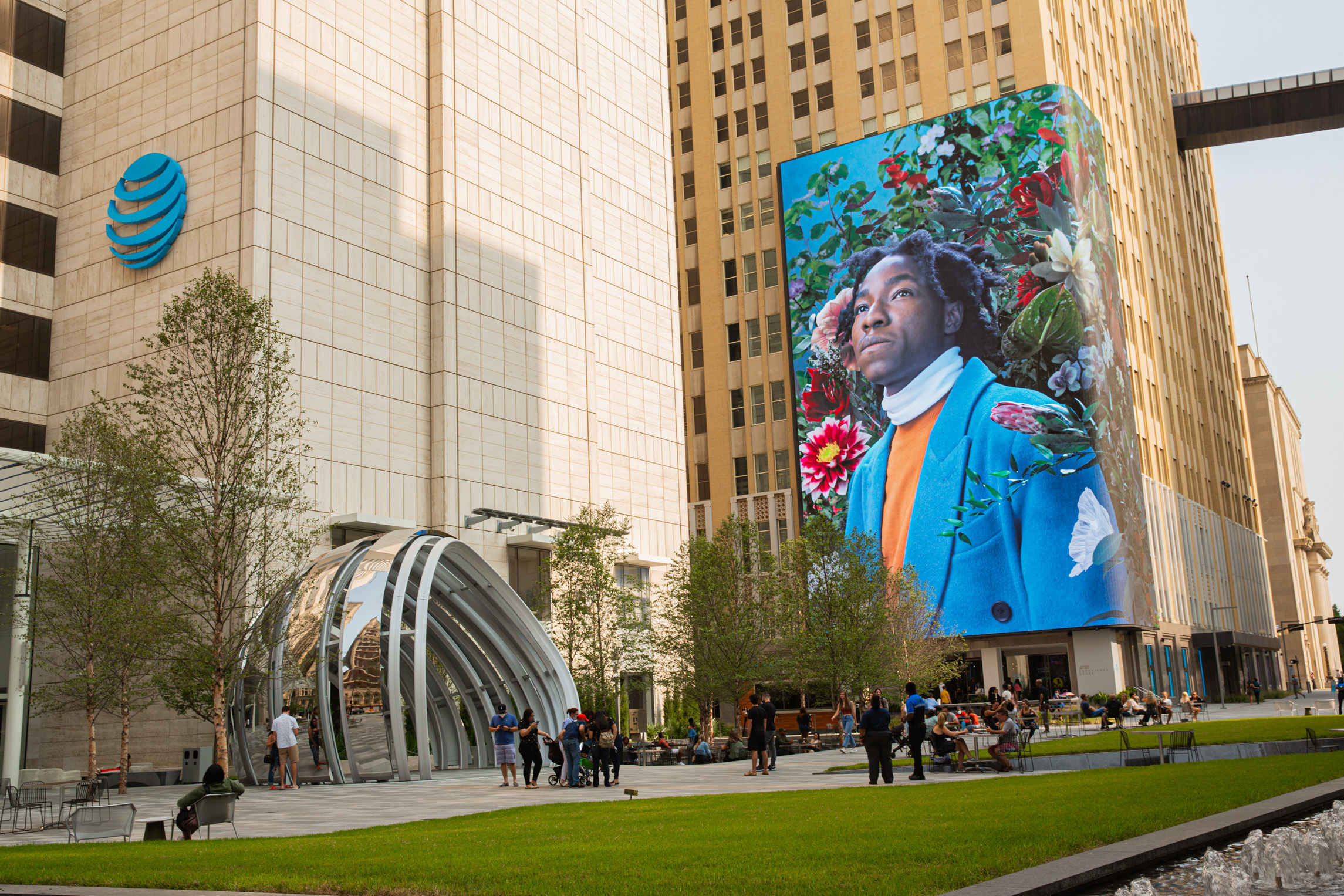 Art Installations Immerse You in Another Side of Las Vegas