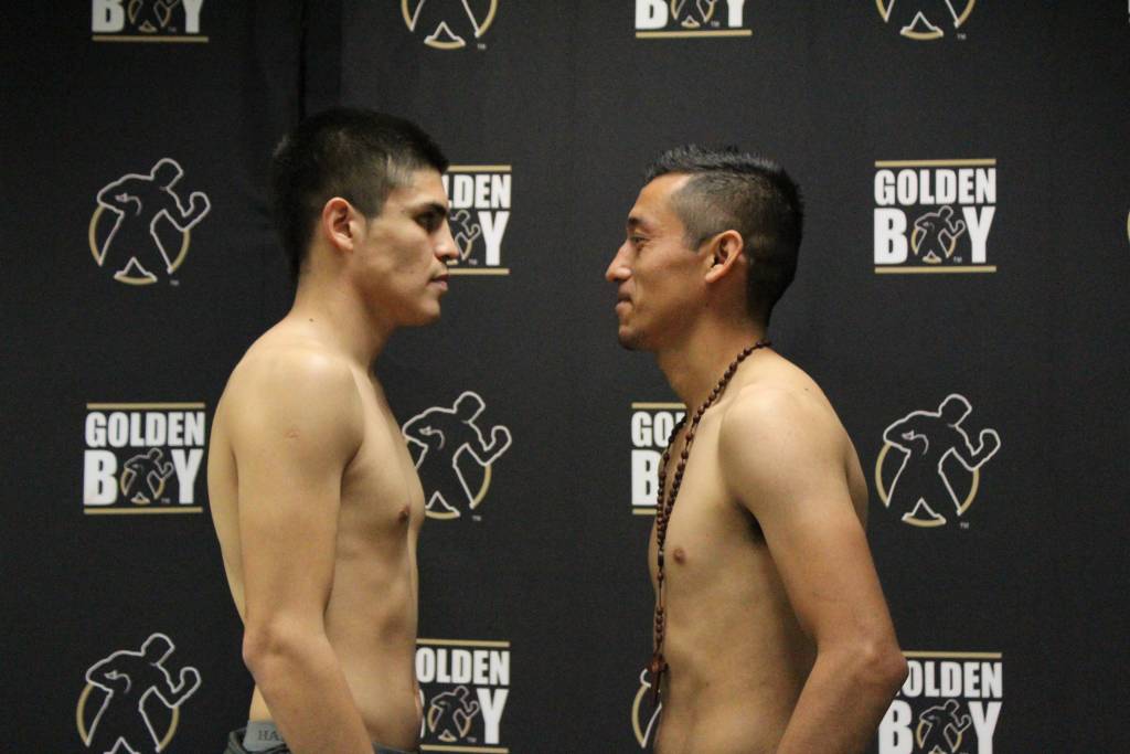 Pesaje Oficial: Diego De La Hoya 126 vs Arturo Badillo 124.6
