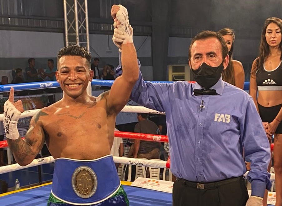 Acevedo y Sánchez dueños de los títulos en Monte Hermoso BoxeoMundial