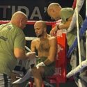Boxeador español Eddine es hospitalizado tras perder por KO en España