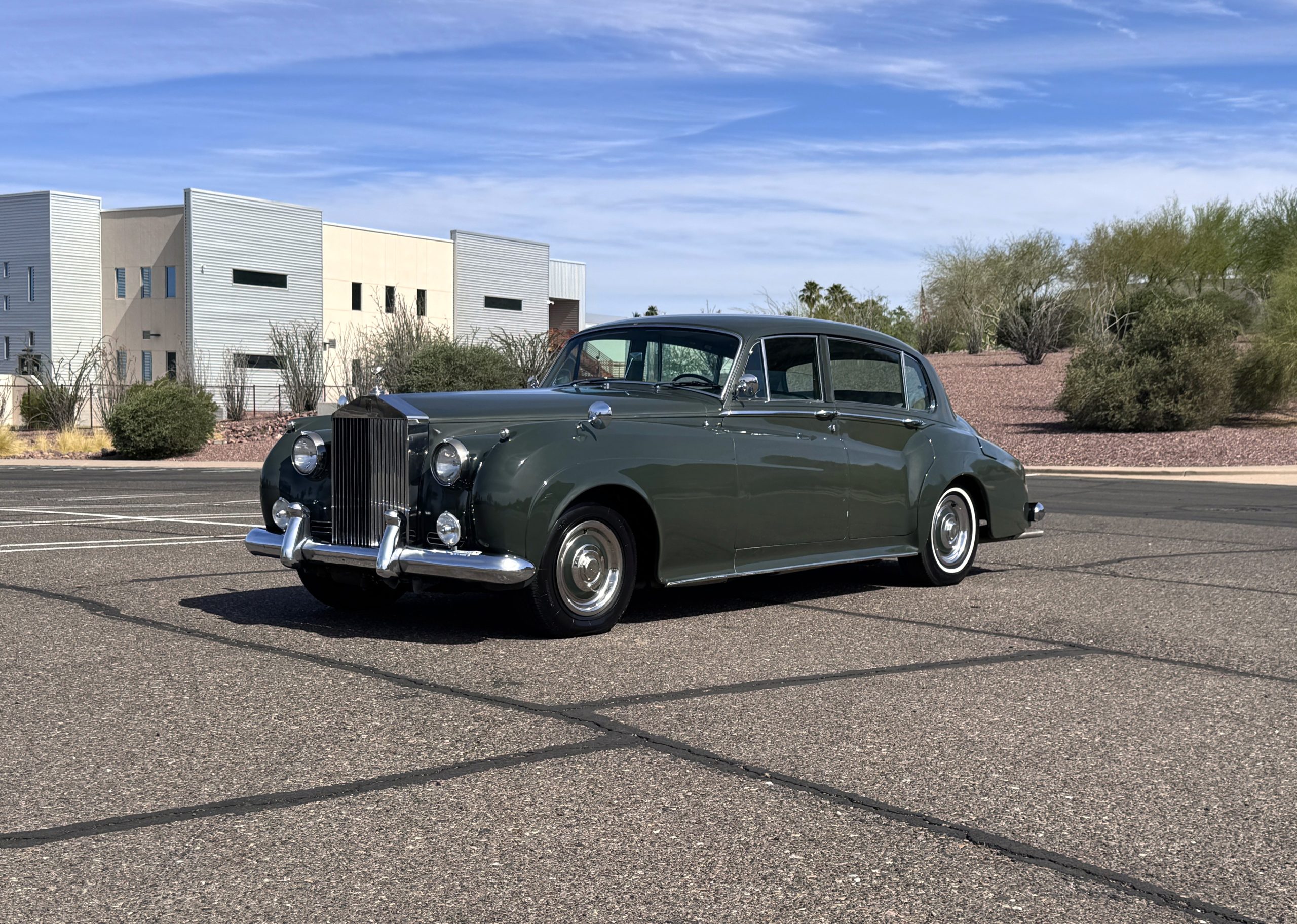 1960 Rolls-Royce Silver Cloud II Long Wheelbase Saloon w/ Division