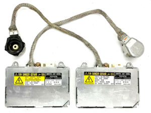 2x Used OEM for 01-05 Lexus IS 300 Xenon HID Headlight KoiTo Ballast 85967-08010
