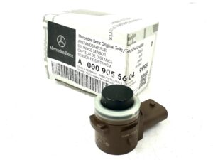 New for OEM Mercedes C CLA CLS E GLA GLC GLE S SL Parking Sensor A0009055604