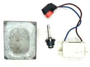 OEM 95-01 BMW 740iL 750iL E38 Xenon Ballast Igniter & HID D2S Bulb 61358376273