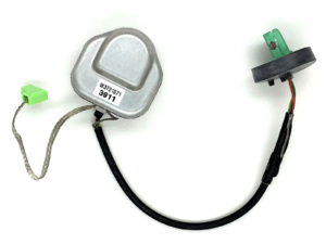 New OEM for 07-09 Mazda 3 Xenon HID Headlight Igniter Socket C236-51-0H3