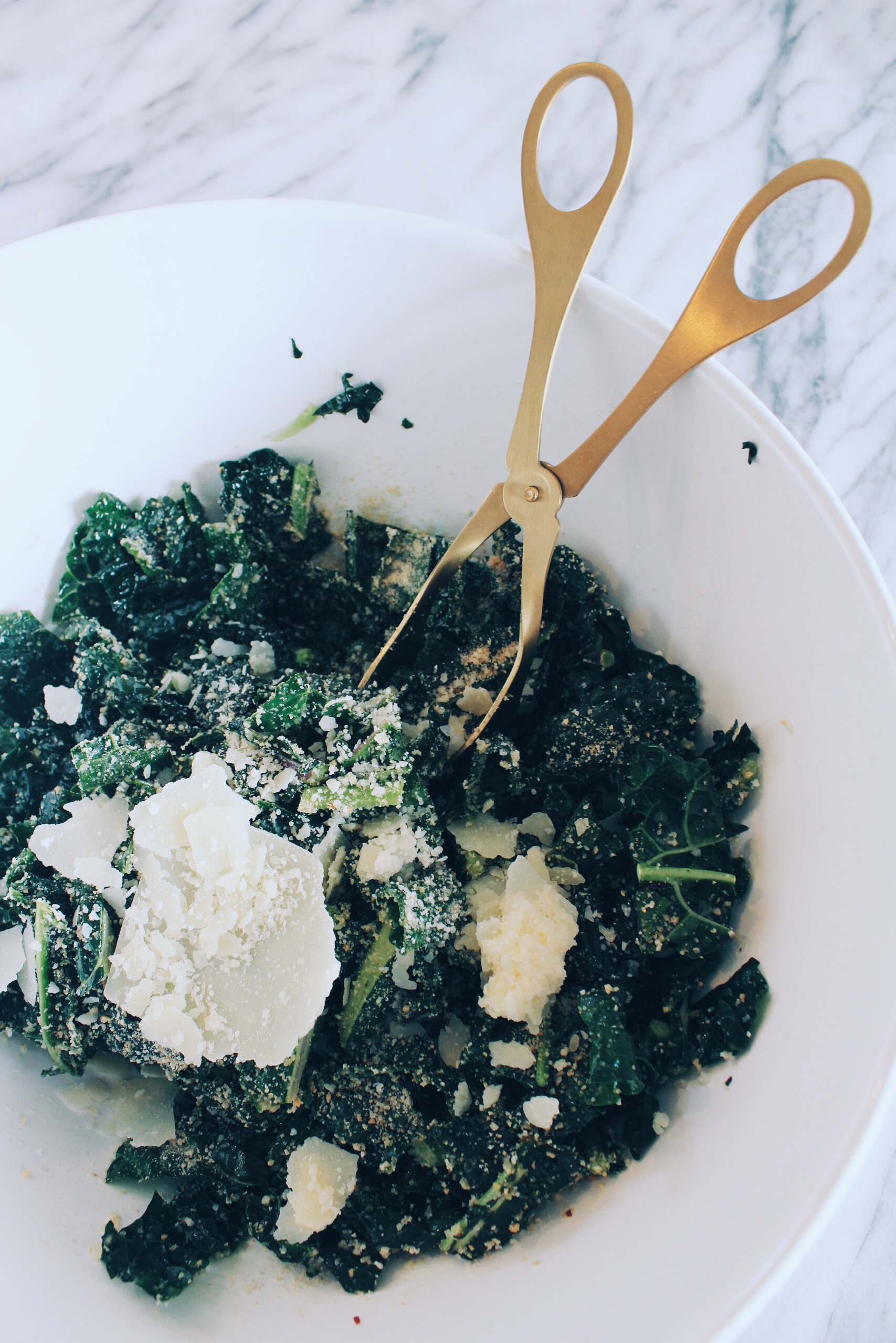 CRUNCHY KALE SALAD Sivan