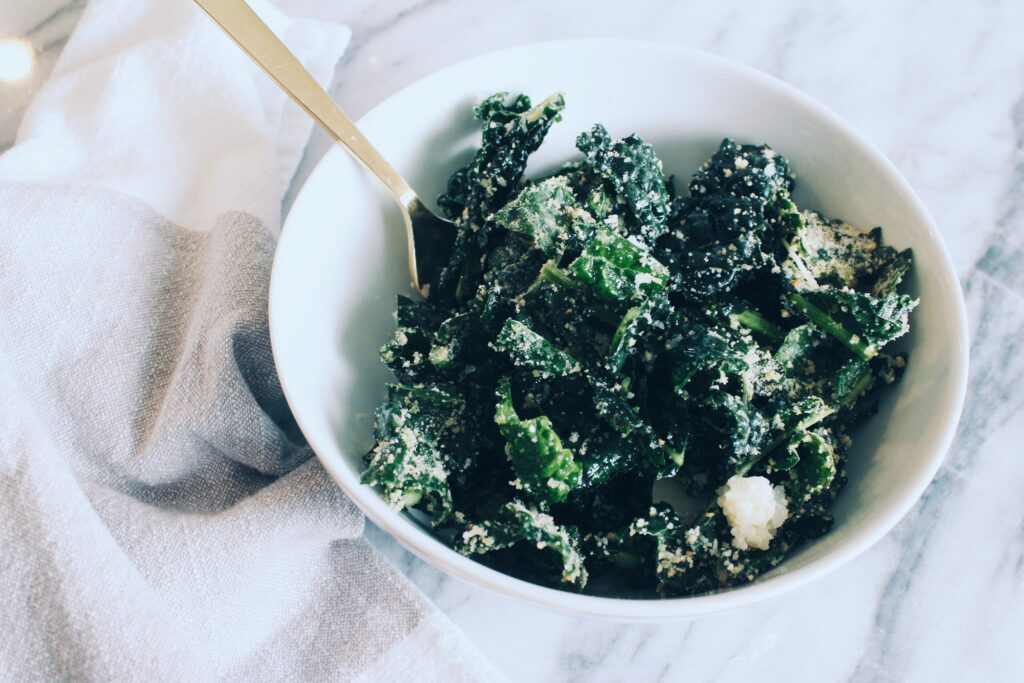 CRUNCHY KALE SALAD Sivan