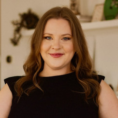 Rhia Batchelder, Esq.
