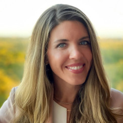 Lindsey Wagner, Esq.