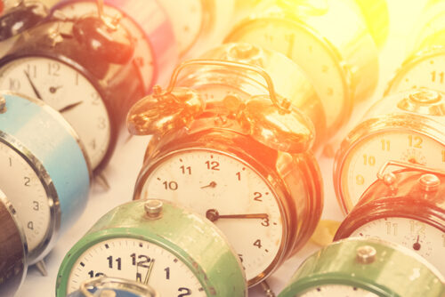 Vintage clocks in rows mtime20170630120349focalnone