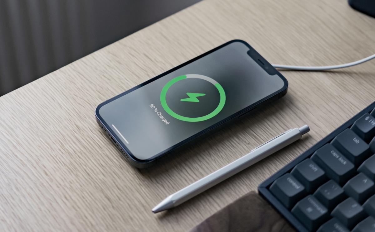 Esto es lo que cuesta cargar tu móvil al año, así puedes calcularlo | Tecnología