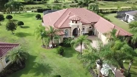 paint trim of exterior of house
