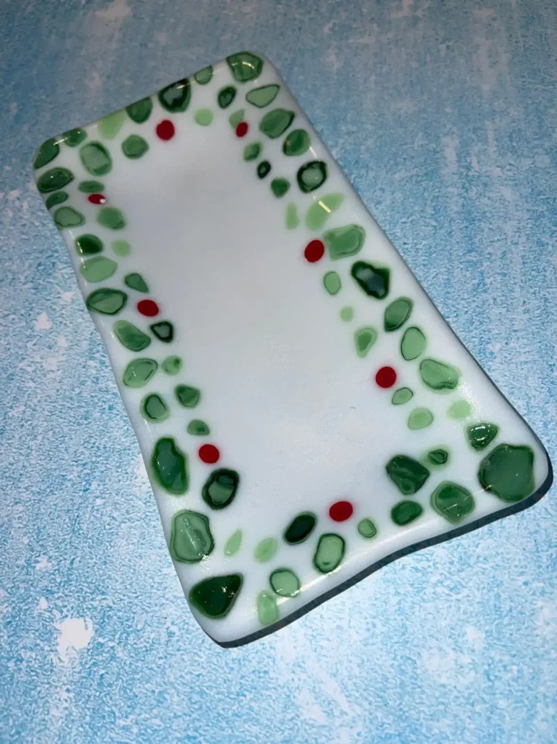 Christmas Tray - white with green and red 8" x 4" - Image 2