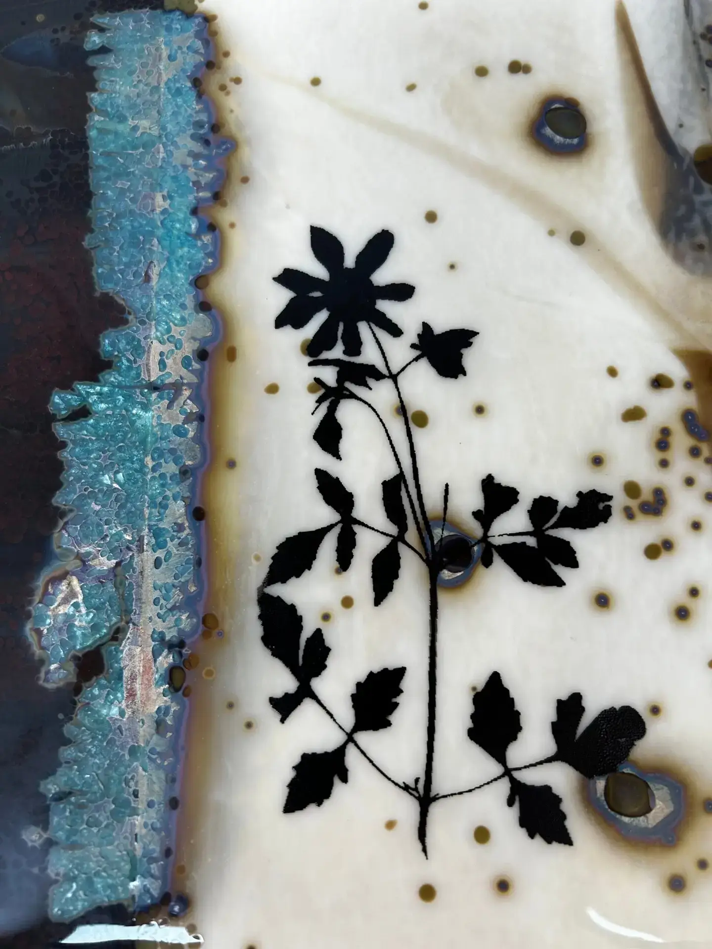 Floral designs with reactive results
