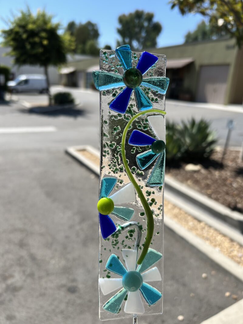 Breezy Blooms Plant Stake - Fused Glass