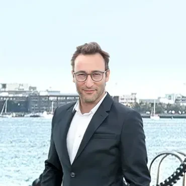 Portrait of Simon Sinek