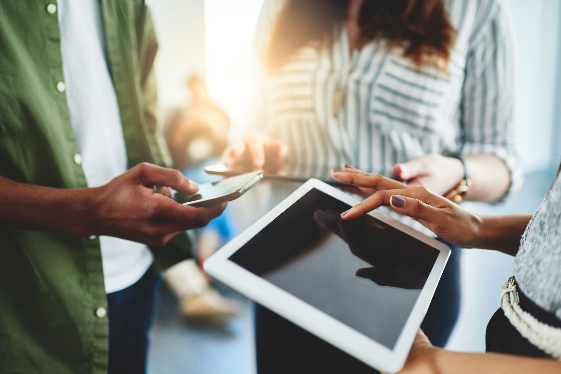 What are the key factors to consider when setting up a private peering agreement?