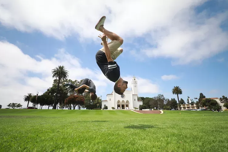 29 Potentially Life-Changing Self Improvement Apps for an Accomplished 2025