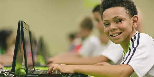 Populating a Combo-box in PHP Dynamically from MySQL