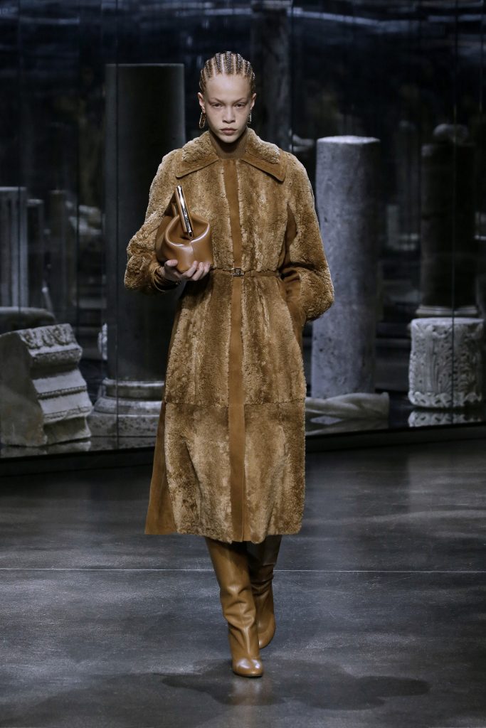 01 FENDI WOMEN FW 21 22