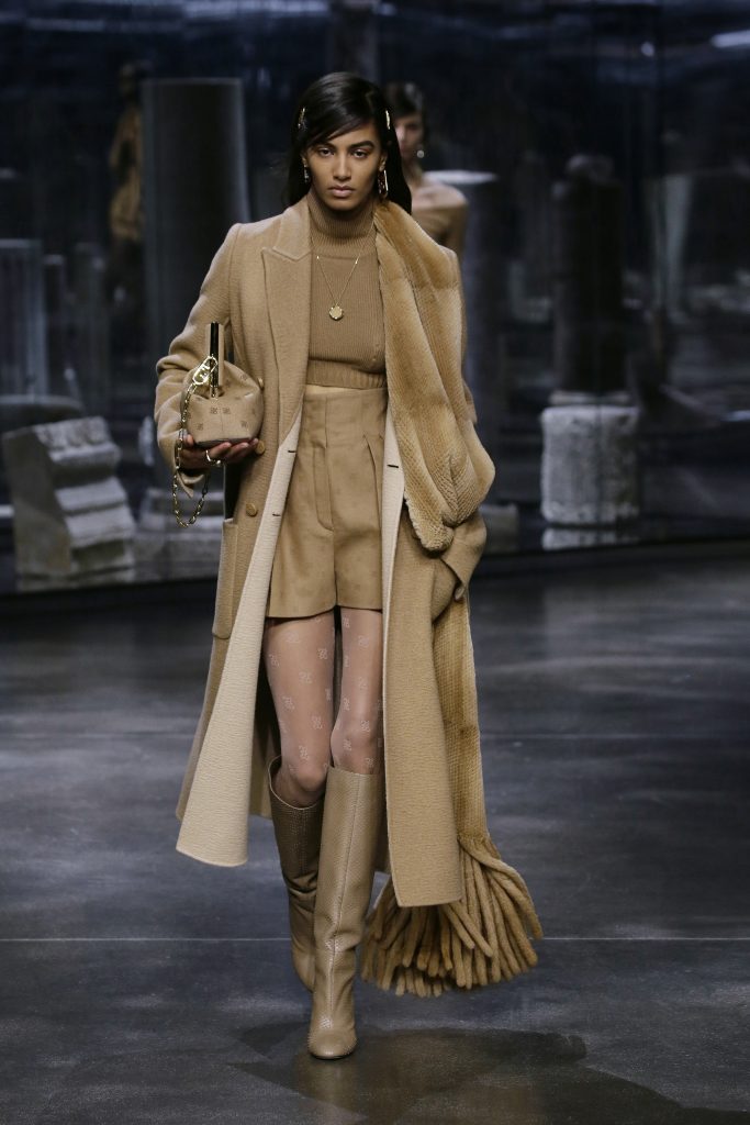 02 FENDI WOMEN FW 21 22