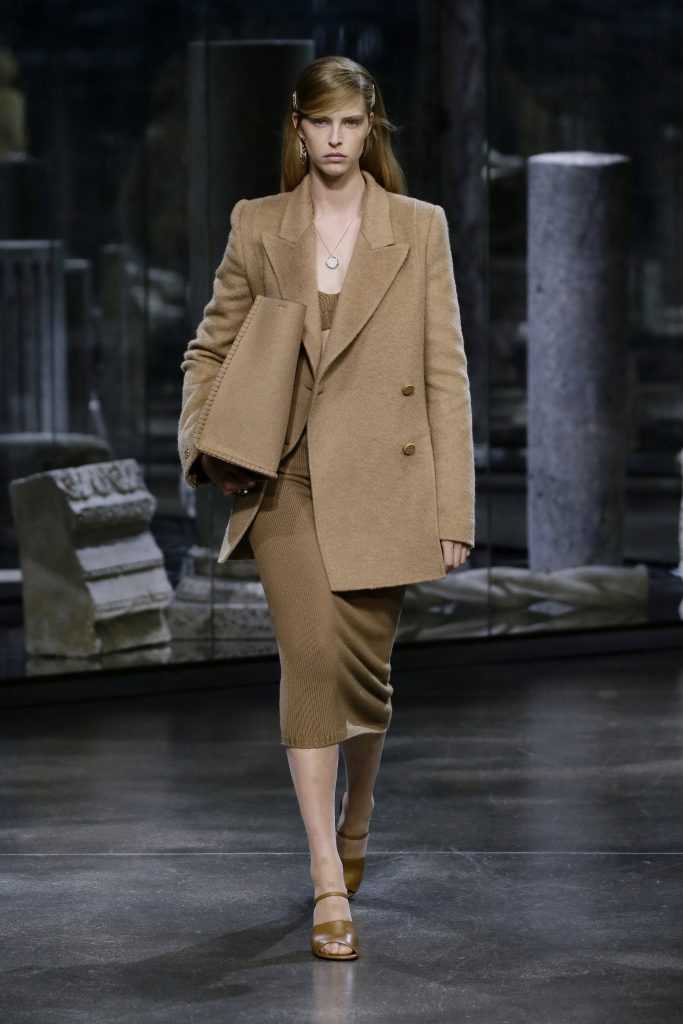 06 FENDI WOMEN FW 21 22