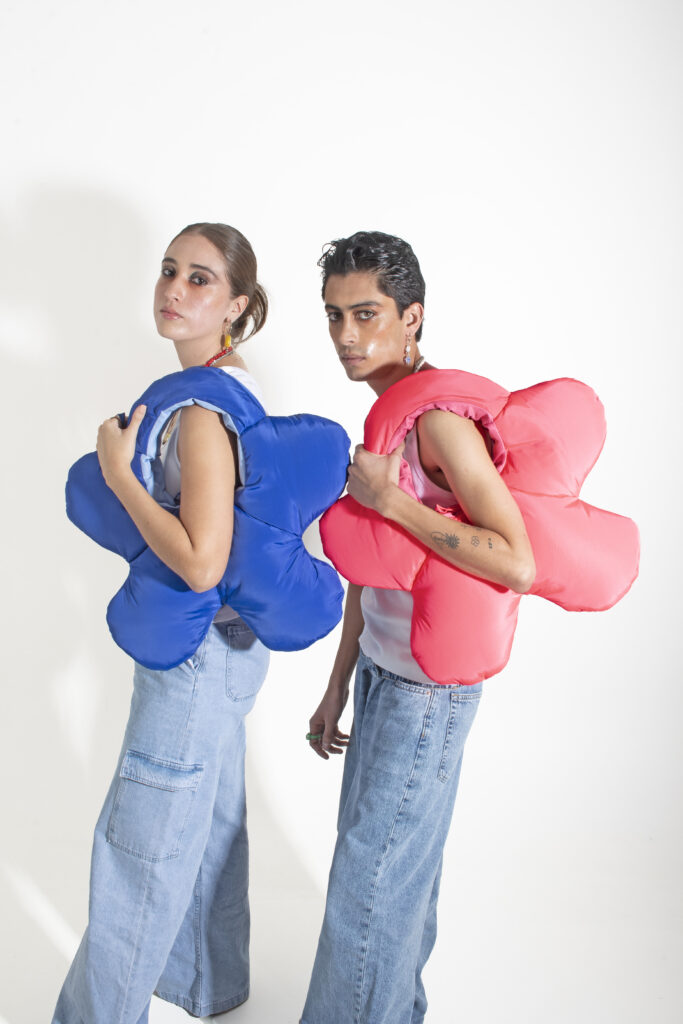 Bolsos con diseños llenos de color e innovación, así es BAGO Studios. 3 BAGO MAPLE 18
