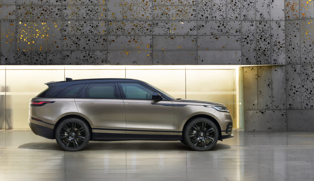 Range Rover Velar 2023, diseño y tecnología que lo vuelve más potente y puro. 2 RANGE ROVER MAPLE 1