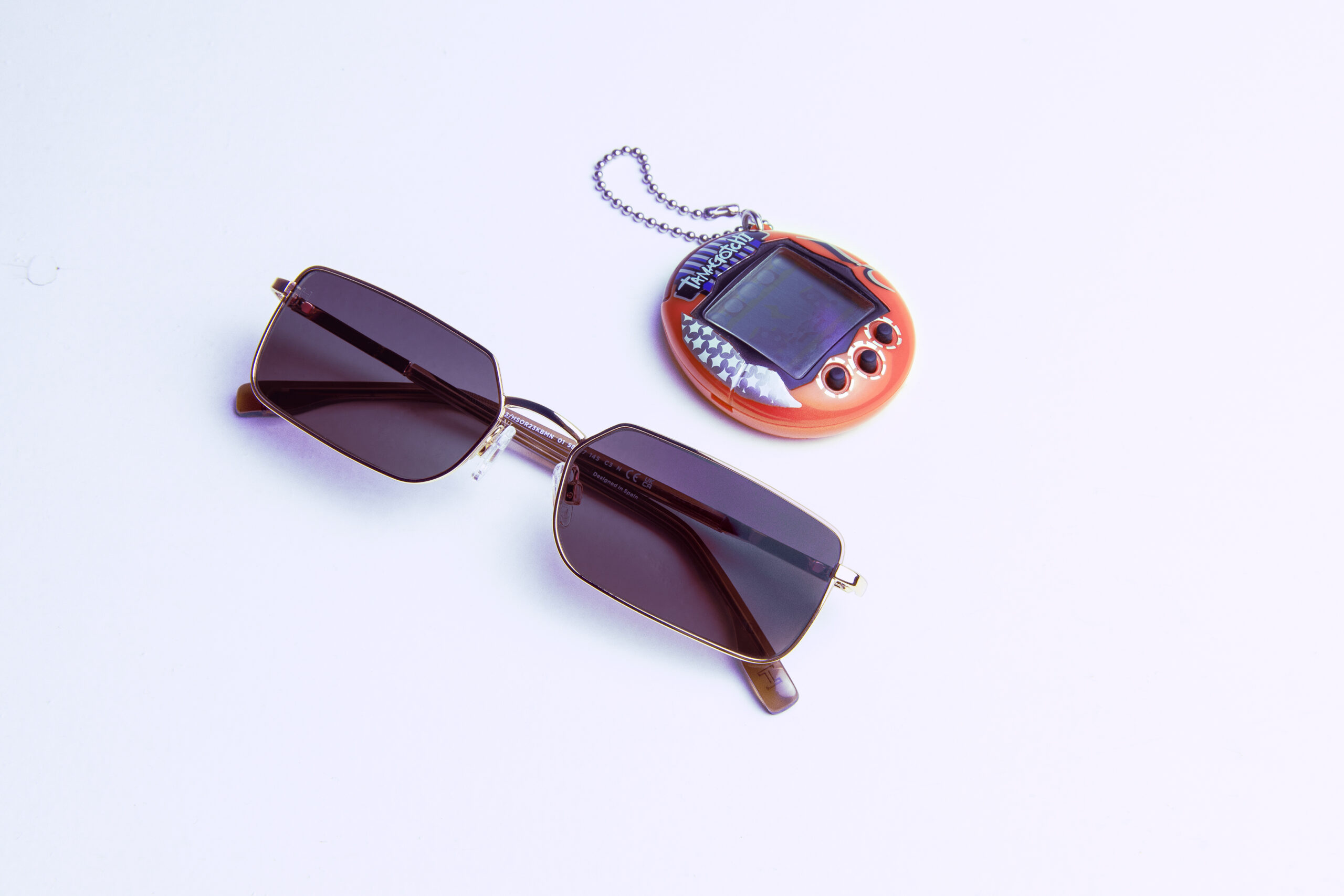 Conoce la colección de Hawkers en colaboración con Tini Stoessel. 8 MAPLE HAWKERS TINI 9 scaled