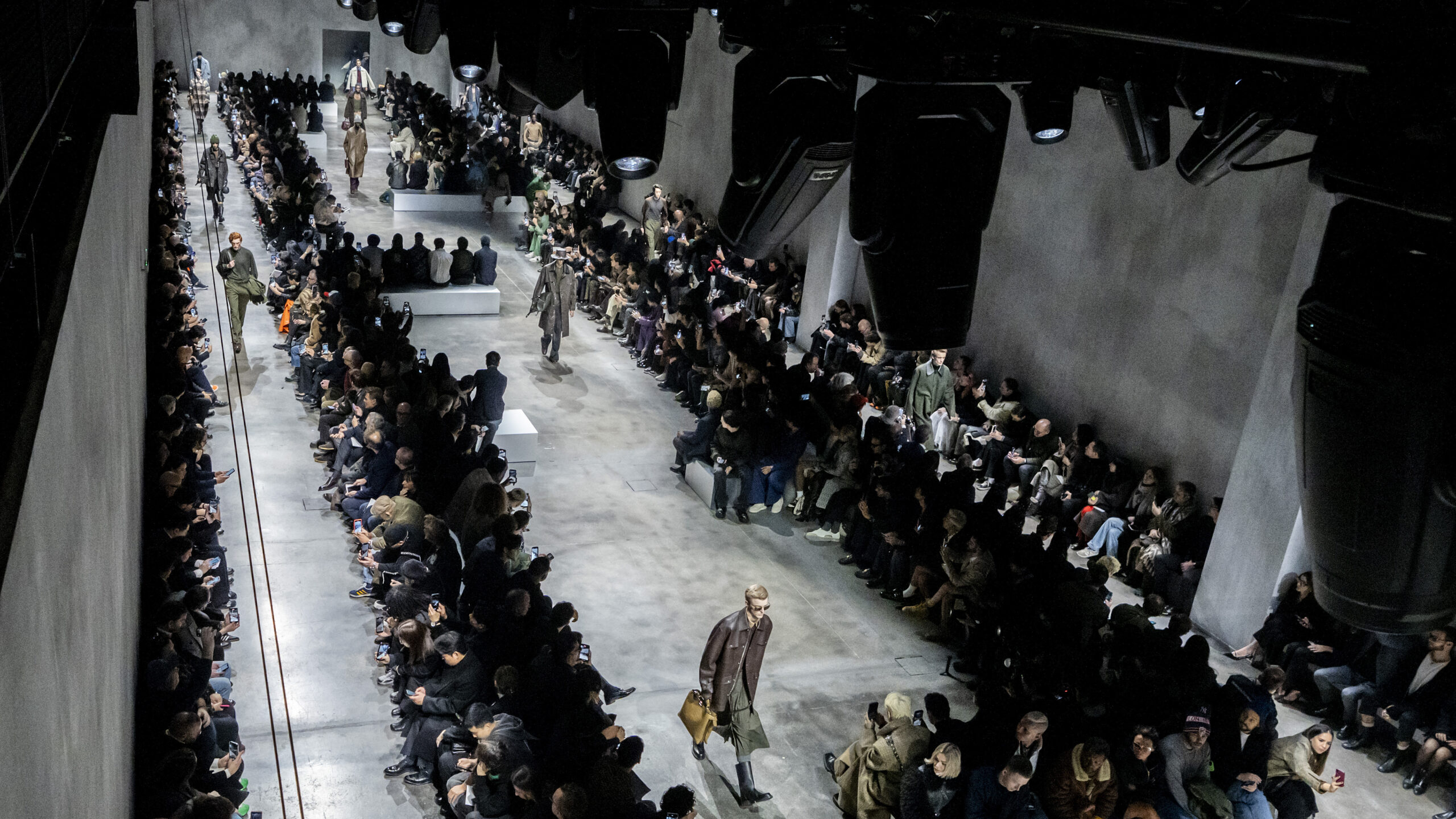 FENDI - Colección Menswear Fall/Winter 2024-25. 26 02 FENDI Mens FW24 25 Finale 1 scaled