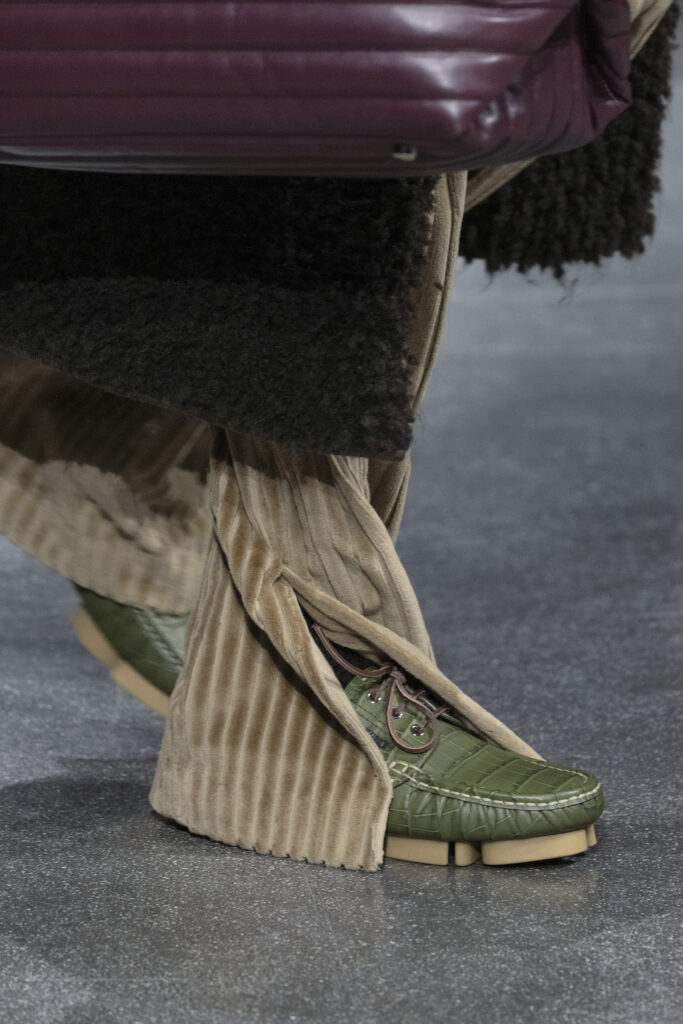 MAPLE FENDI 24 25 10 C