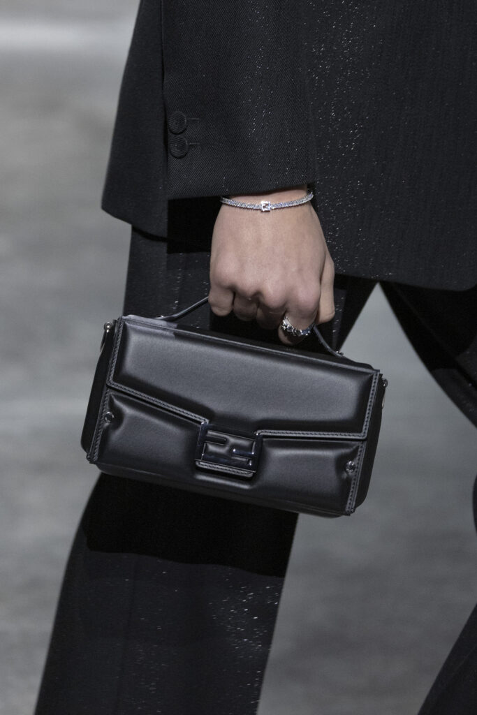 MAPLE fendi 52 A