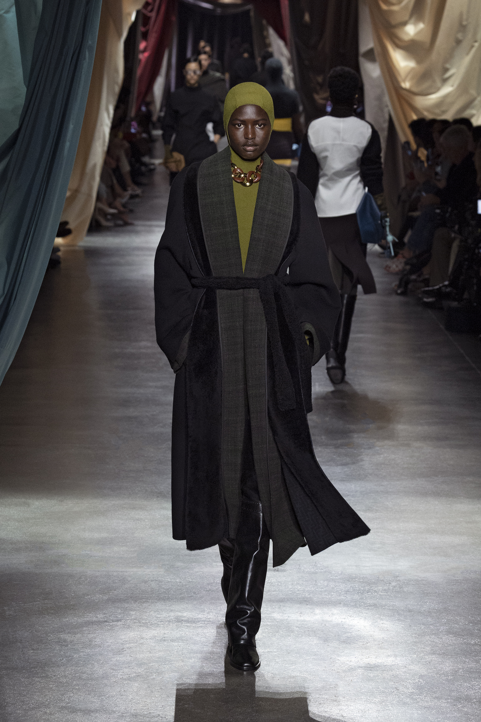 FENDI Fall/Winter 2024. 2 MAPLE Fendi FW24 8