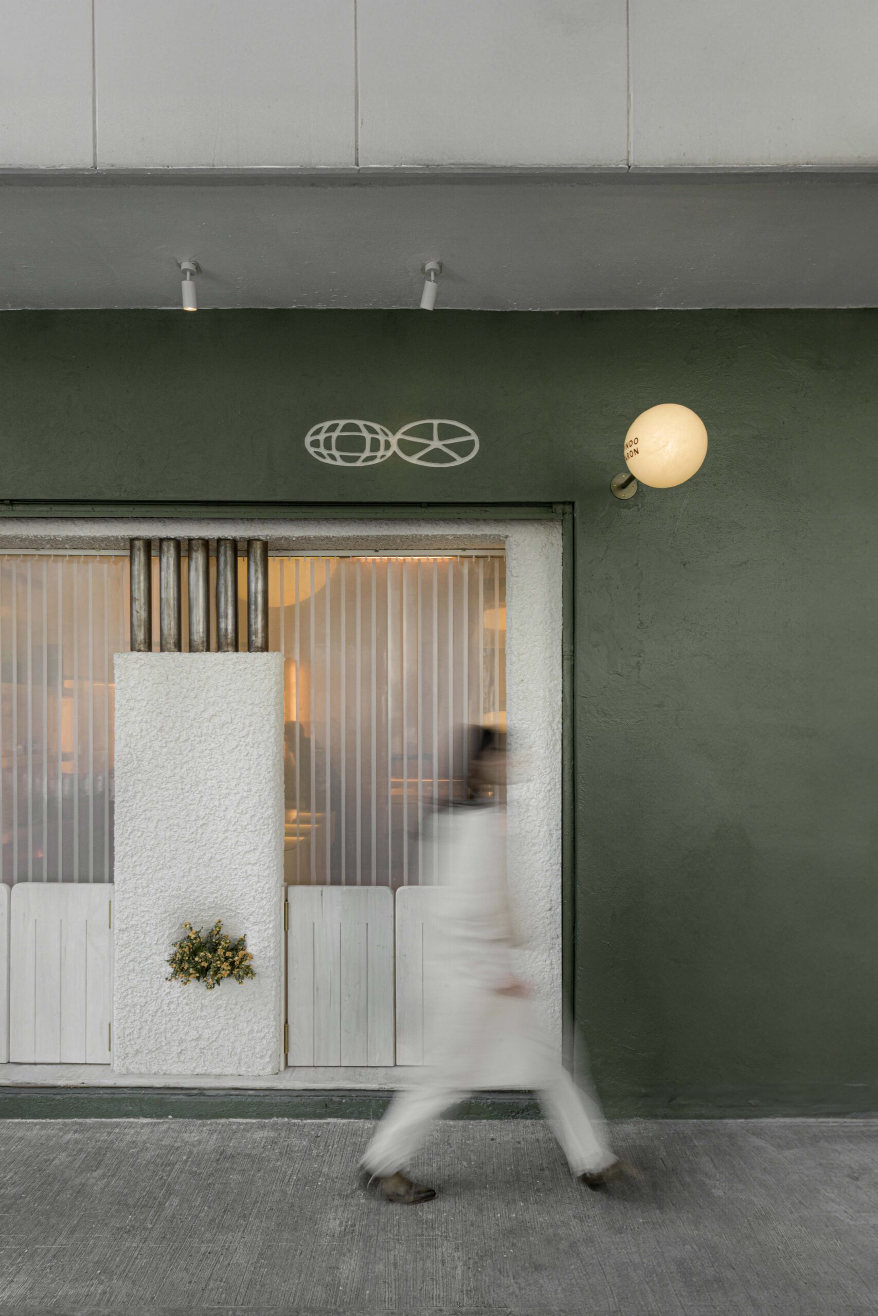 MVNDO VARON abre sus puertas en Ciudad de México. 2 MAPLE MVNDO VARON 2 scaled