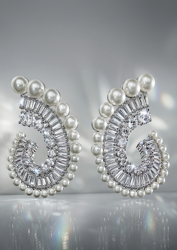 Swarovski x Ariana Grande. 5 MAPLE SWAROVSKI X ARIANA GRANDE 2